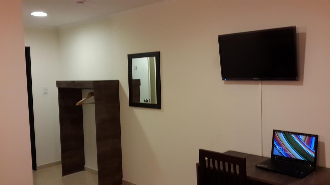 Hotel Cueva De Las Manos 佩里托莫雷诺 外观 照片