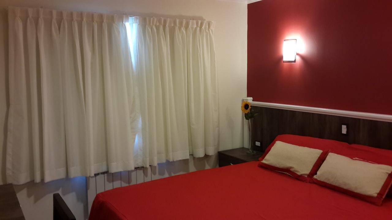 Hotel Cueva De Las Manos 佩里托莫雷诺 外观 照片