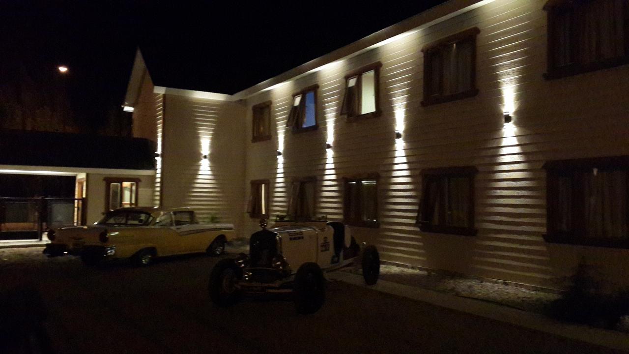 Hotel Cueva De Las Manos 佩里托莫雷诺 外观 照片